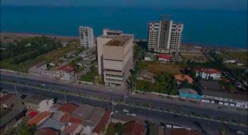 غلامرضا محتشم: کارآفرینی در دوران سخت